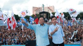 Pasangan Capres Cawapres nomor urut 2 Prabowo Subianto dan Gibran Rakabuming Raka di Kota Semarang, Jawa Tengah. (Dok. TKN Prabowo Gibran)

