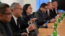 Menkeu Sri Mulyani Indrawati mengadakan pertemuan bersama Manuela Ferro, Vice President EAP (East Asia and Pacific) dari World Bank Group. (Dok. Kemenkeu.go.id)