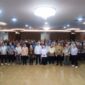 Badan Nasional Sertifikasi Profesi (BNSP) telah melaksanakan penandatanganan Surat Perjanjian Swakelola Program Sertifikasi Kompetensi Kerja (PSKK) di Grand Mercure Hotel Yogyakarta (22/5/24). (Doc.BNSP)