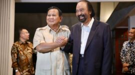 Ketua Umum Partai Gerindra, Prabowo Subianto menerima Ketua Umum Partai NasDem Surya Paloh di kediaman Prabowo, Jalan Kertanegara, Jakarta, Kamis (15/8/2024). (Dok. Tim Media Prabowo Subianto)  