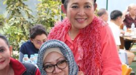 Siti Hardijanti Rukmana bersama Siti Hediati Hariyadi. (Instagram.com @titieksoeharto)