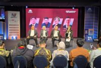 Seminar satu dekade PAAI diikuti 200 agen dan pemimpin tim dari berbagai korporasi asuransi secara langsung serta 500 agen secara daring. Selain membahas peluang industri, momentum ini memperkuat komitmen PAAI memperjuangkan kebijakan perpajakan yang adil dan memberikan kepastian bagi agen asuransi Indonesia.  Dari kiri ke kanan M Idaham (Ketua umum PAAI), St.Akromah, Wong Sandi Surya dan Henny Dondocambey. (Dok. PAAI)